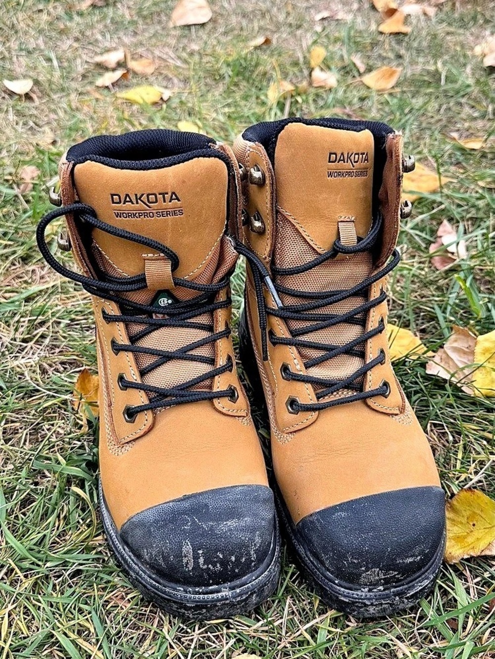 Dakota WorkPro Women’s Steel Toe Leather Work Boots Size 6 – CSA 8020